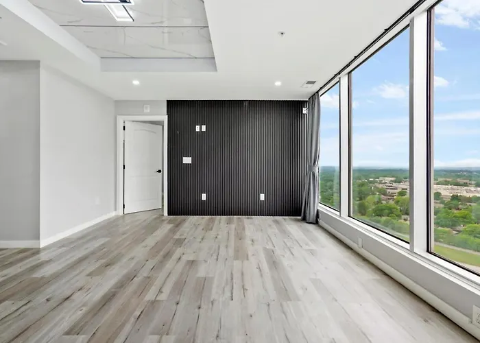 Luxury Penthouse With Panoramic Skyline Views 4* Tulsa