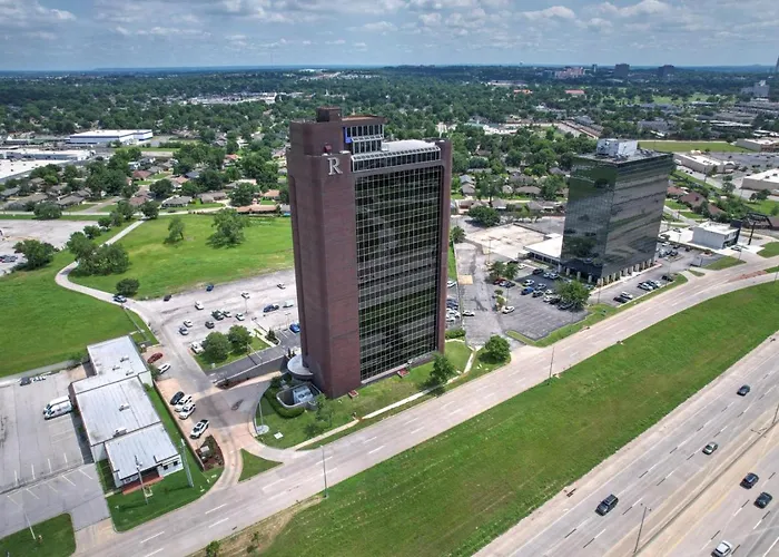 Aparthotel Luxury Penthouse With Panoramic Skyline Views Tulsa